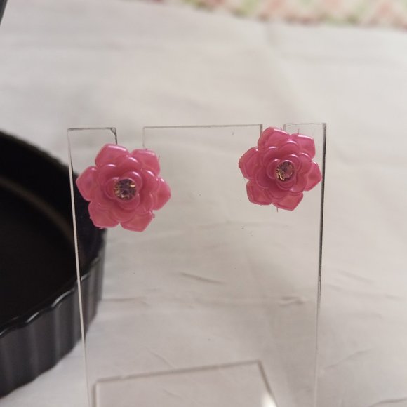 Two Pair Handmade Hand Crafted Glued Resin Flower Stud Earrings Jewelry #50 - Picture 6 of 13